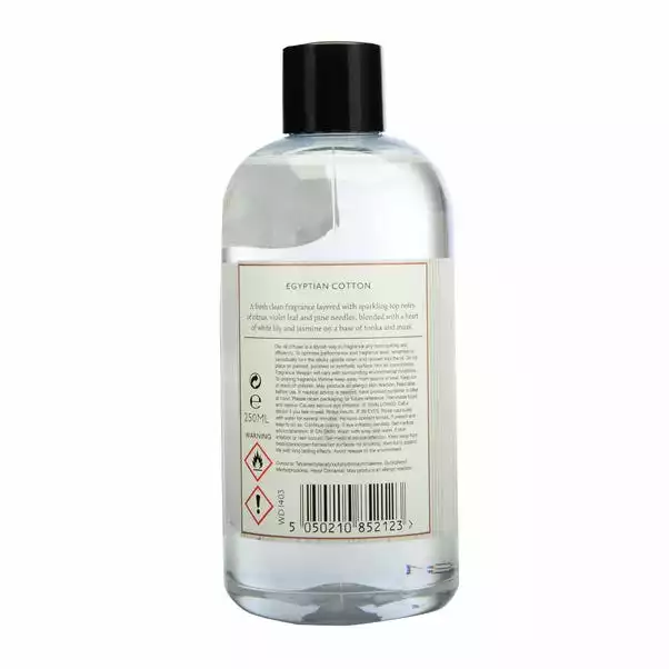 Wax Lyrical Egyptian Cotton 250ml Reed Diffuser Refill 2 Wax Lyrical Egyptian Cotton 250ml Reed Diffuser Refill - Image 2