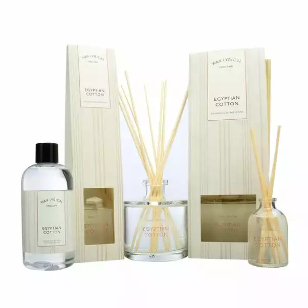 Wax Lyrical Egyptian Cotton 250ml Reed Diffuser Refill 3 Wax Lyrical Egyptian Cotton 250ml Reed Diffuser Refill - Image 3