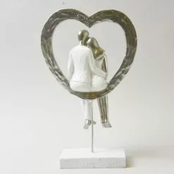 Dunelm Couple In Heart Sculpture -VibeAura Shop 1000158218 alt02