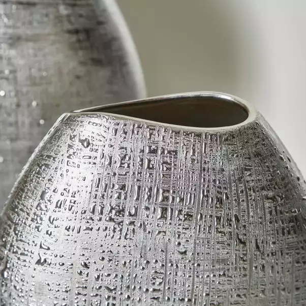 Dunelm Silver Romano Large Vase 3 Dunelm Silver Romano Large Vase - Image 3