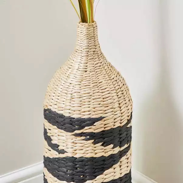 Dunelm Large Woven Bottle Vase 5 Dunelm Large Woven Bottle Vase - Image 5