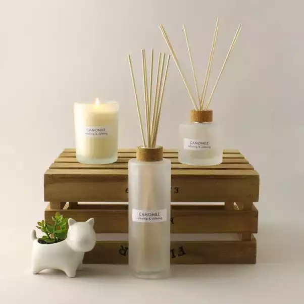 Dunelm Natural Chamomile Soy Wax Blend Candle Diffuser Set 3 Dunelm Natural Chamomile Soy Wax Blend Candle Diffuser Set - Image 3