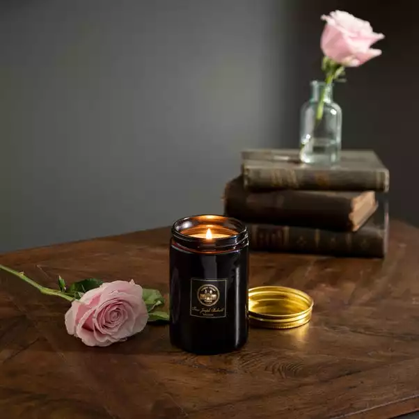 Natural History Museum Wild Rose Candle 410g 3 Natural History Museum Wild Rose Candle 410g - Image 3