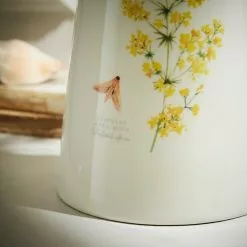 Natural History Museum Lady's Bedstraw Ceramic Tall Vase 30cm -VibeAura Shop 30757823 alt03