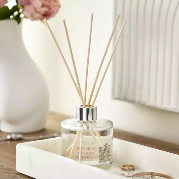 Wax Lyrical Japanese Cherry Blossom Diffuser 200ml 1 Wax Lyrical Japanese Cherry Blossom Diffuser 200ml